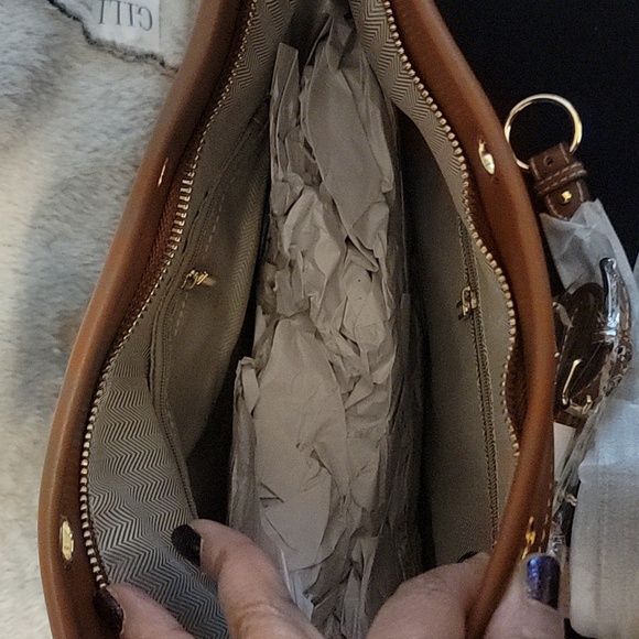 Handbag - Picture 3 of 3